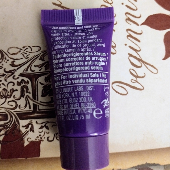Clinique Smart Clinical Repair Wrinkle Correcting Serum . 17 oz Mini - Picture 2 of 3